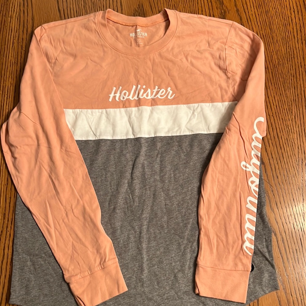 Hollister women’s small long sleeve logo shirt